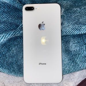 iPhone 8 Plus